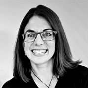 Erfolgreiche nichtchirurgische Periiimplantitistherapie